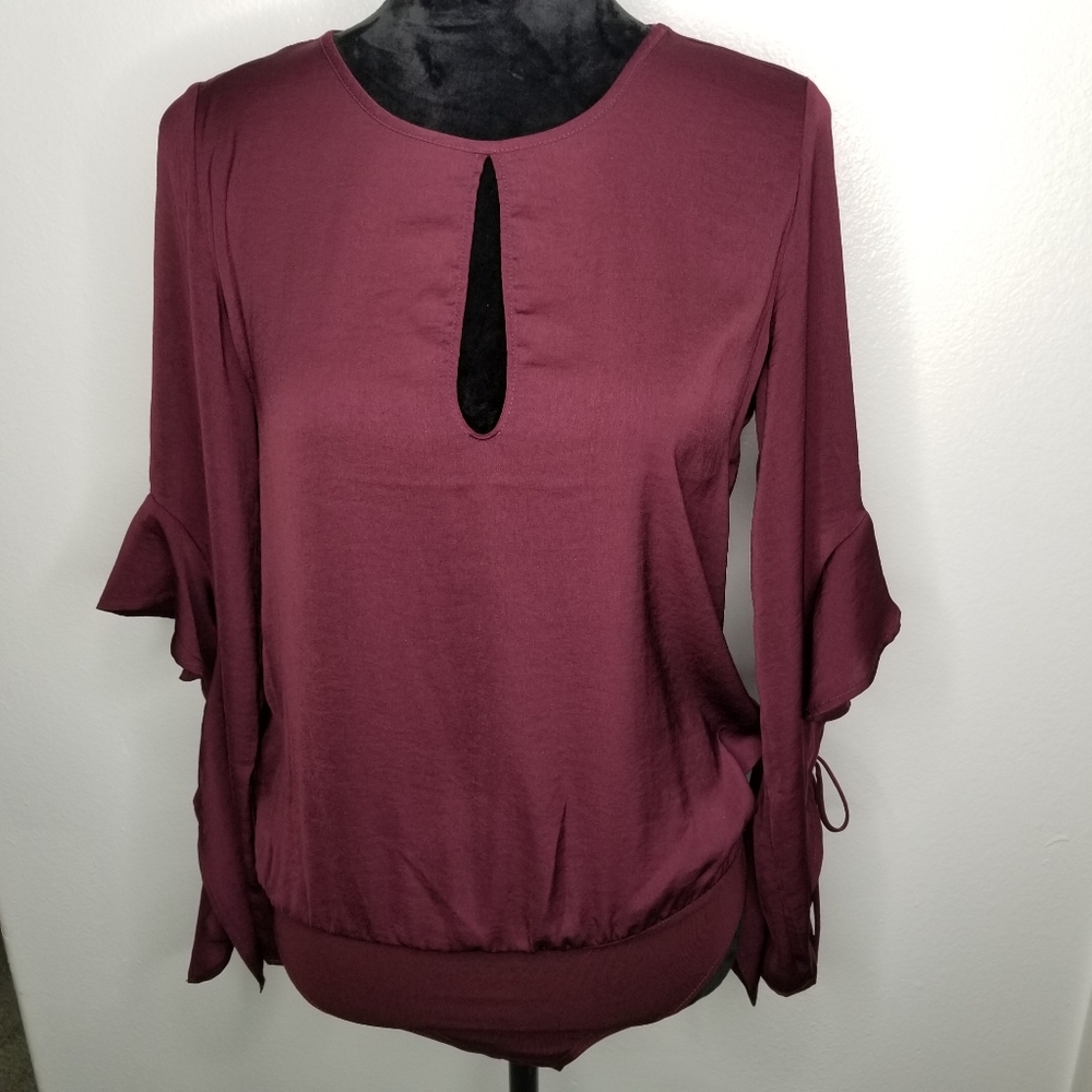 EXPRESS Cut Out Ruffle Long Sleeve Bodysuit